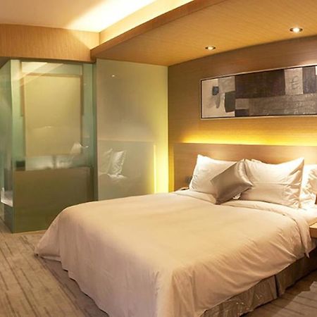 Logosun Hotel Wuhan Esterno foto