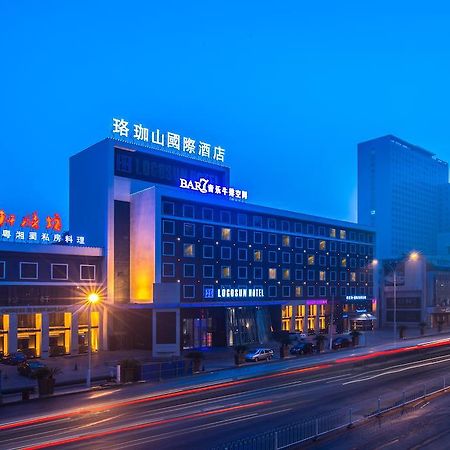 Logosun Hotel Wuhan Esterno foto