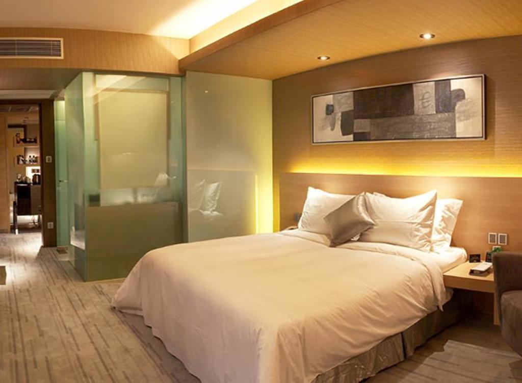 Logosun Hotel Wuhan Esterno foto
