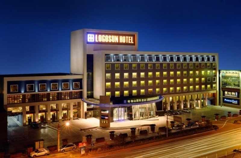 Logosun Hotel Wuhan Esterno foto