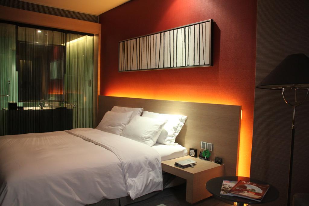 Logosun Hotel Wuhan Esterno foto